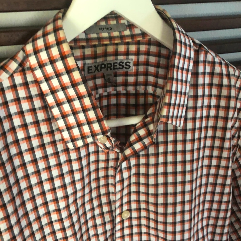 Express fitted long-sleeve button-down casual